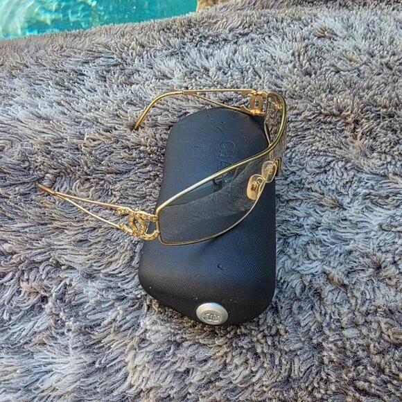 Authentic Chanel Gold Sunglasses crystal CC - Picture 12 of 14